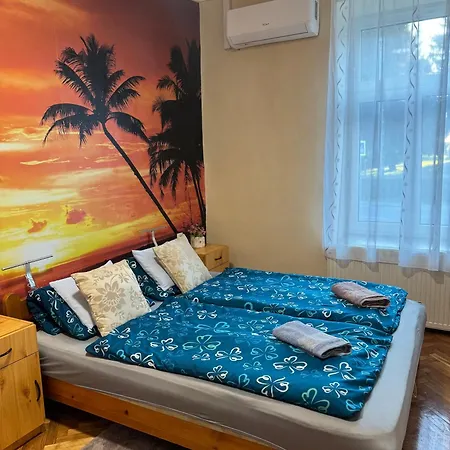 Apartament Elmeny Vendeghaz *