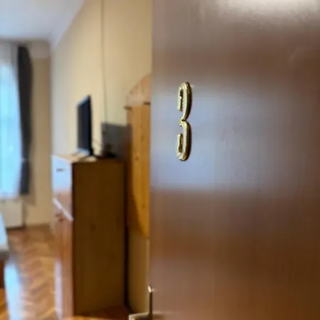 Elmeny Vendeghaz Apartament *
