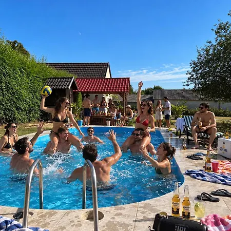 èlmèny Vendègház Apartamento *